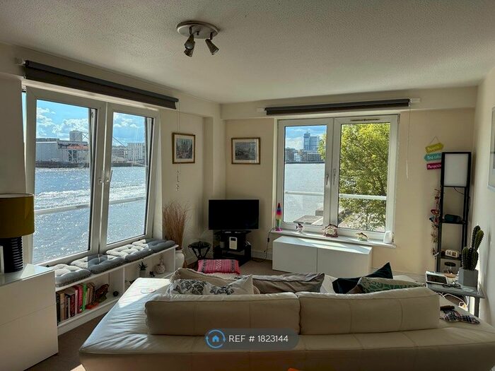 1 Bedroom Flat To Rent In Wapping High Street, London, E1W