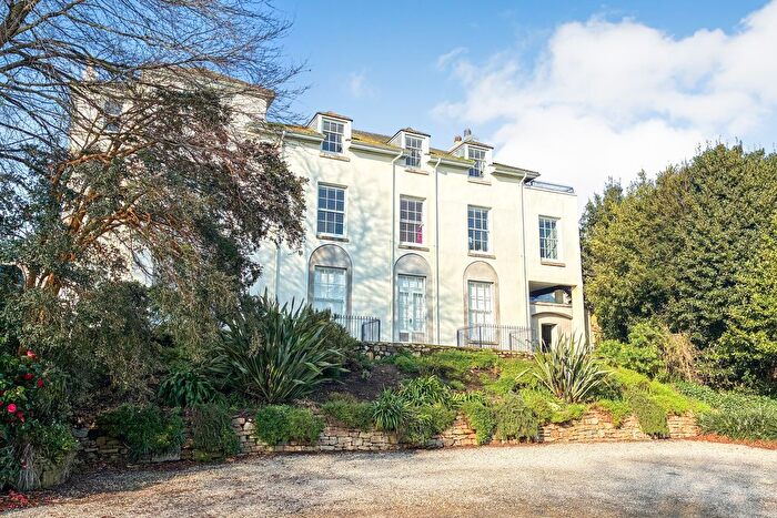 2 Bedroom Flat For Sale In Alverton Road, Penzance, TR18