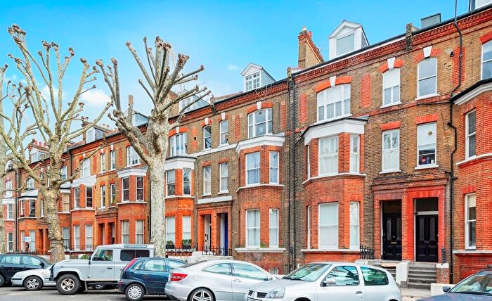 1 Bedroom Flat To Rent In Randolph Avenue, London, W9