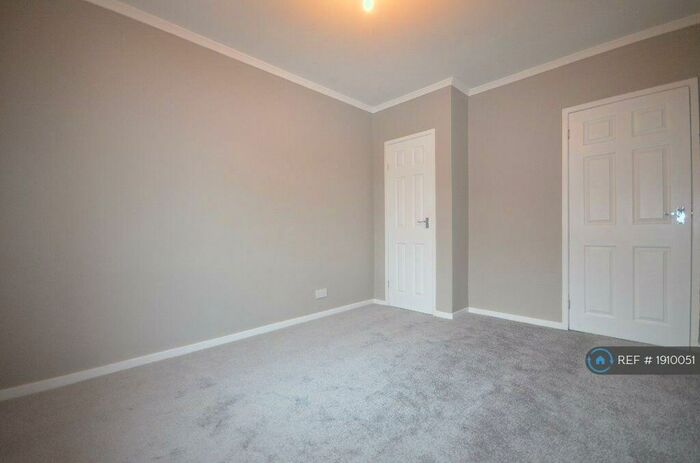 3 Bedroom End Of Terrace House To Rent In Kilbrennan Avenue, Cumnock, KA18