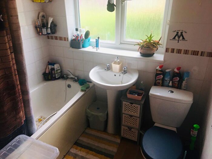 1 Bedroom Flat To Rent In Solent Court, Garrard Gardens, Sutton Coldfield, B73