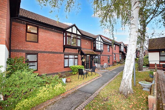 1 Bedroom Flat For Sale In Prospect Place, Epsom, KT17