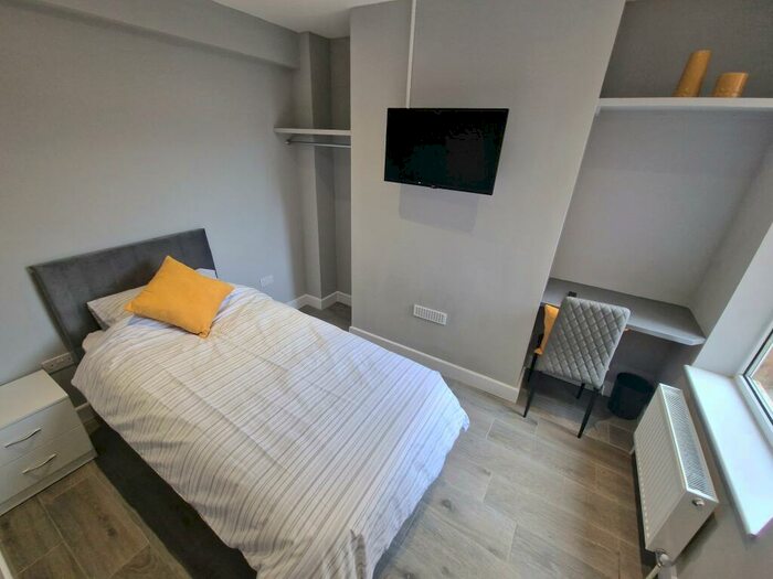 1 Bedroom Terraced House To Rent In King Street, Sutton Bridge, Spalding, Lincolnshire, PE12