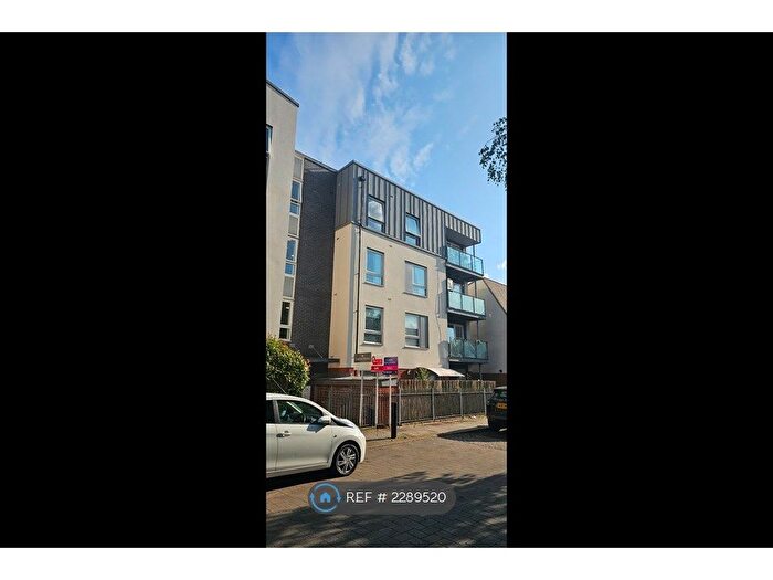 1 Bedroom Flat To Rent In Drinkwater Road, Harrow, HA2