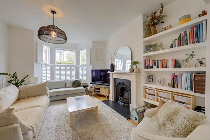 2 Bedroom End Of Terrace House For Sale In Levendale Road, Forest Hill, London, SE23