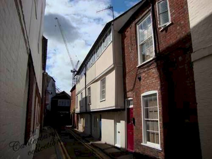 2 Bedroom Flat To Rent In Turnagain Lane, Canterbury, CT1