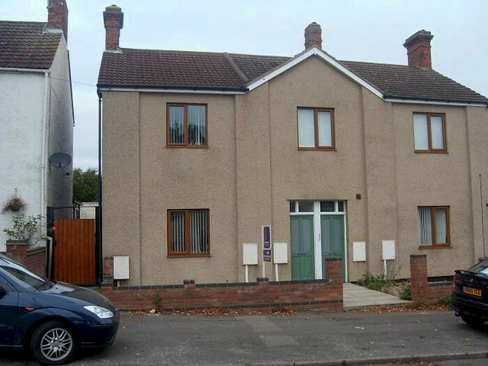 1 Bedroom Flat To Rent In Finedon Road, Wellingborough, NN8