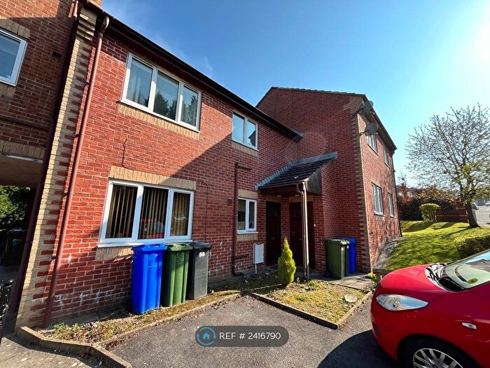 1 Bedroom Maisonette To Rent In Berkeley Crescent, Hyde, SK14