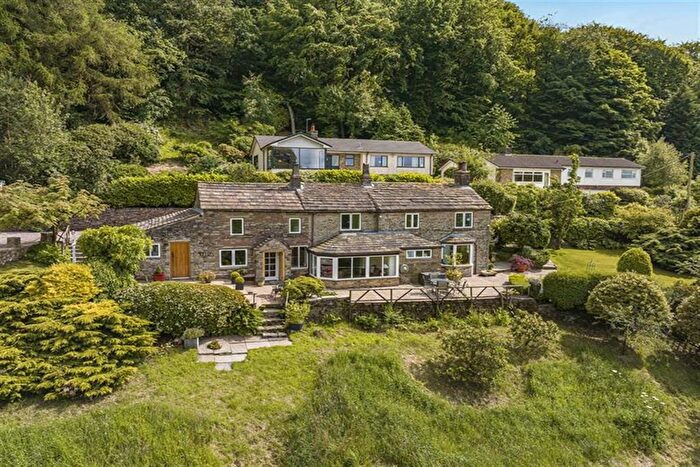 3 Bedroom Detached House For Sale In Ecton Avenue, Macclesfield, SK10