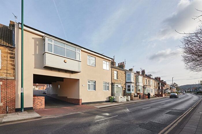 2 Bedroom Flat To Rent In High Street, Marske, TS11