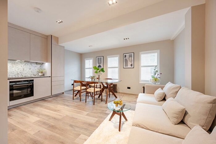 2 Bedroom Flat To Rent In St. John's Lane, London, EC1M