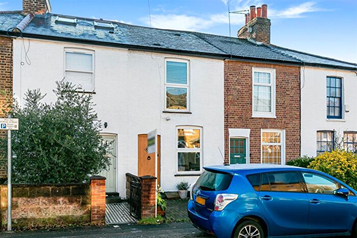 2 Bedroom Property For Sale In Elton Road, Kingston Upon Thames, KT2