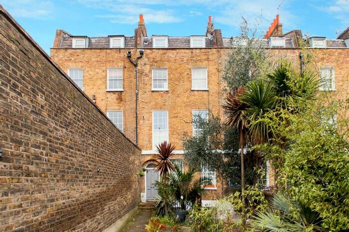 1 Bedroom Flat To Rent In Hackney Road, Haggerston, E2