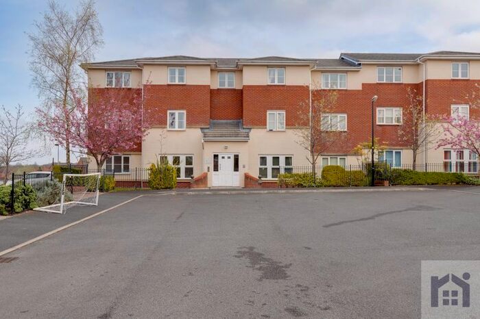2 Bedroom Flat To Rent In Ash Wood Court, Chorley, PR7