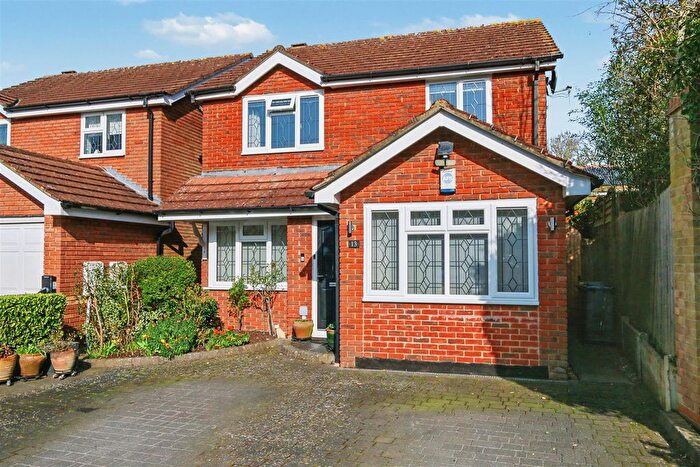 3 Bedroom Detached House For Sale In Ribston Close, Shenley, WD7