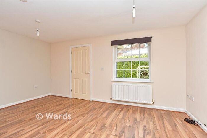 2 Bedroom End Of Terrace House For Sale In Mallow Road, Minster On Sea, Sheerness, Kent, ME12