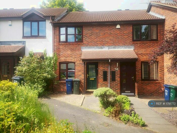 2 Bedroom Terraced House To Rent In Hunters Place, Newcastle Upon Tyne, NE2