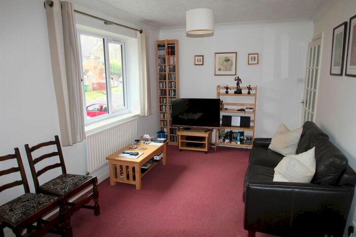 1 Bedroom Flat To Rent In The Laurels, Maidstone, ME16