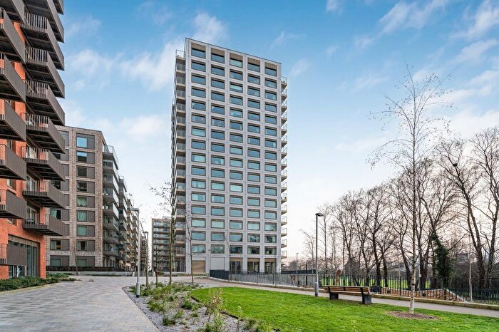 1 Bedroom Flat For Sale In Riverscape, Starboard Way, E16