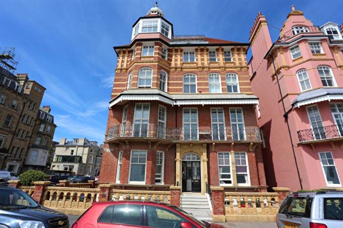 2 Bedroom Flat To Rent In Kings Gardens, Hove, BN3