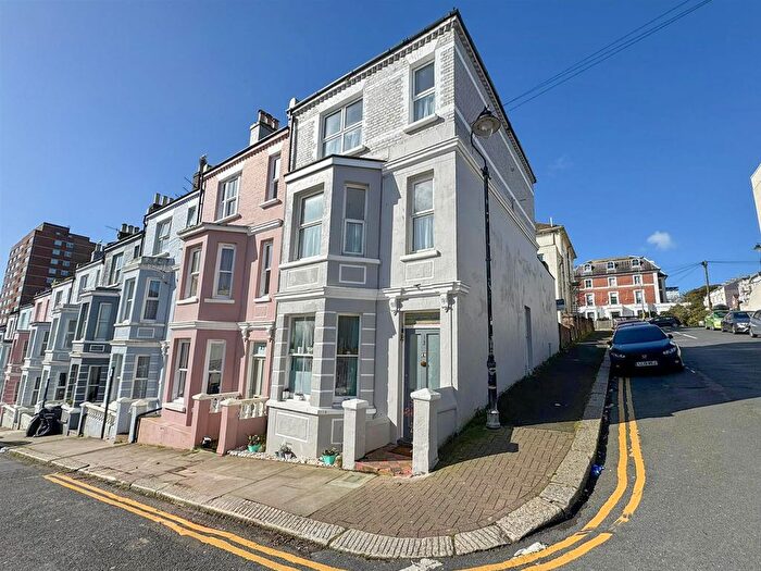3 Bedroom Maisonette For Sale In Alexandra Road St. Leonards, TN37