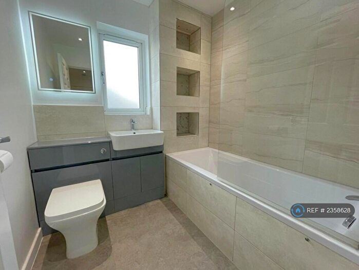 2 Bedroom Bungalow To Rent In Turnberry Drive, Woodhall Spa, LN10