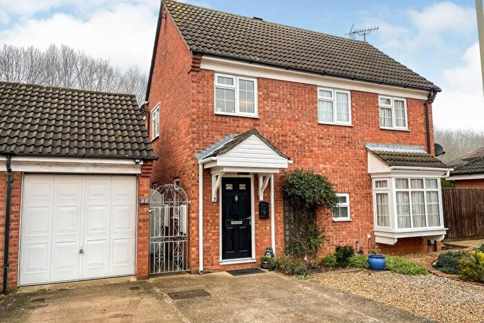 4 Bedroom Detached House For Sale In Denton Close, Kempston, MK42