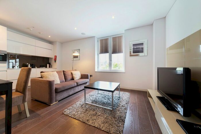 1 Bedroom Flat To Rent In Marconi House, Strand, London, WC2R