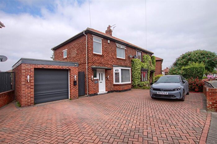 3 Bedroom Semi-Detached House For Sale In Coniston Grove, Acklam, TS5