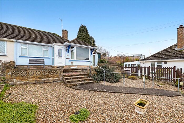 2 Bedroom Bungalow For Sale In Eros Close, Stroud, Gloucestershire, GL5