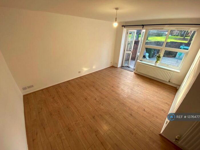 2 Bedroom Flat To Rent In Forest Hill, London, SE23