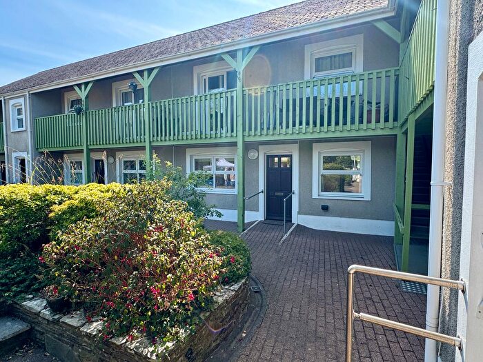 2 Bedroom Property To Rent In Spring Gardens, Narberth, SA67