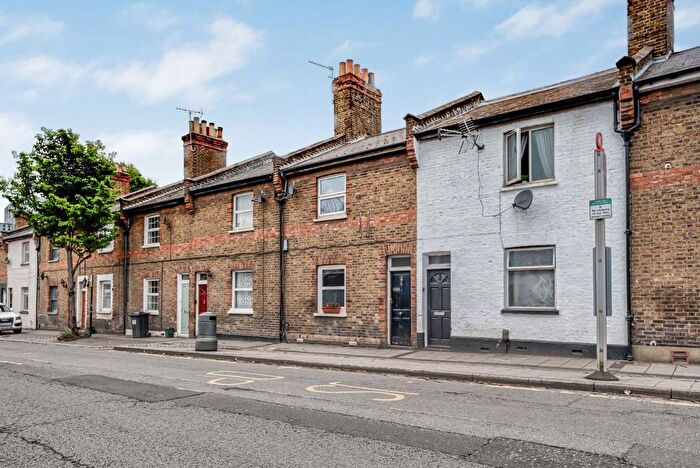 2 Bedroom Terraced House For Sale In Old Oak Lane, Acton, NW10