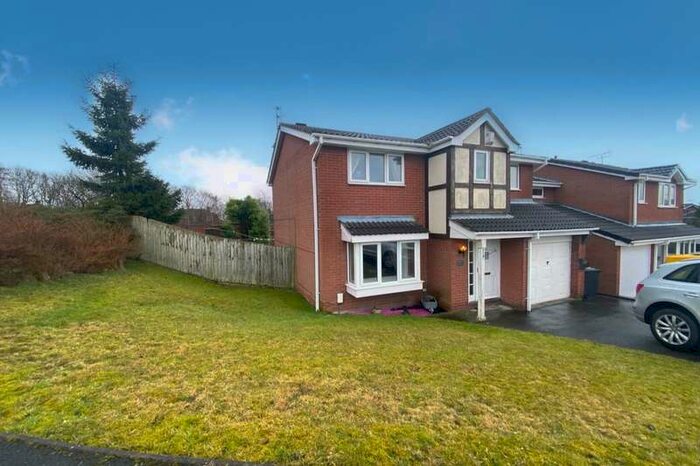 4 Bedroom Detached House To Rent In Smallwood Close, Newcastle, ST5