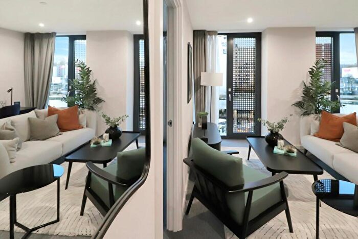 2 Bedroom Apartment To Rent In The Interchange, Stockport, SK3