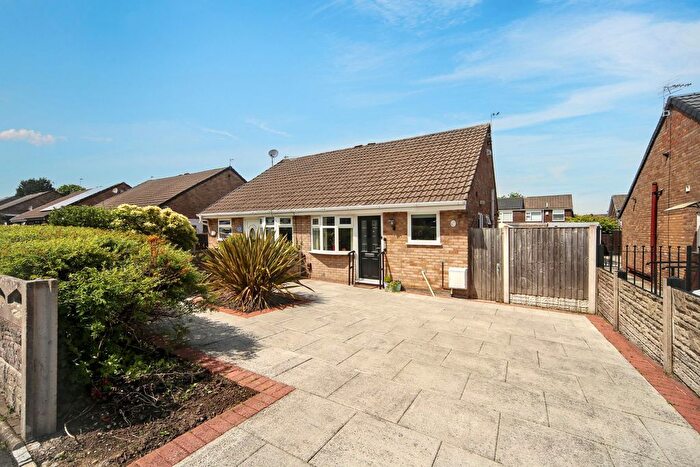 2 Bedroom Semi-Detached Bungalow For Sale In Raithby Drive, Wigan, WN3