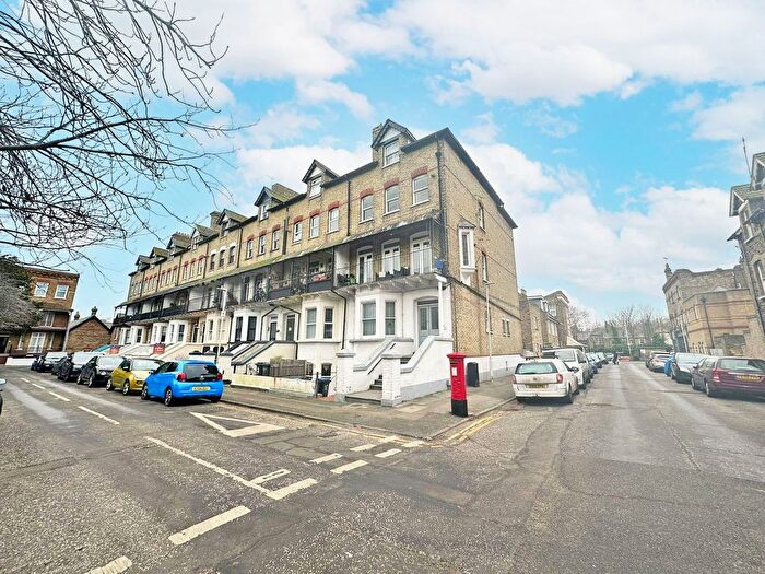 1 Bedroom Flat For Sale In Adrian Square, Westgate-On-Sea, Kent, CT8