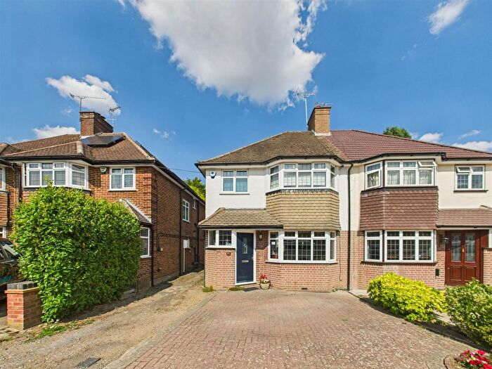 3 Bedroom Semi-detached House For Sale In Elmbridge Drive, Ruislip, HA4