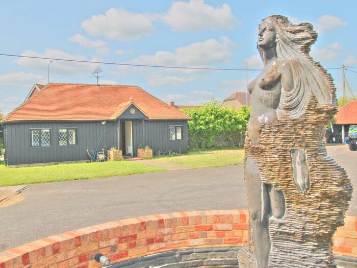 1 Bedroom Bungalow To Rent In Coldharbour Road, Lower Dicker, Hailsham, BN27