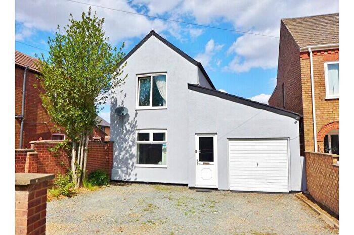 3 Bedroom Detached House For Sale In Peterborough Road, Whittlesey, Peterborough, PE7