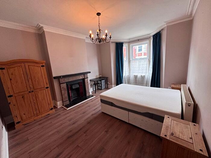 2 Bedroom Flat To Rent In Warton Terrace, Newcastle Upon Tyne, NE6