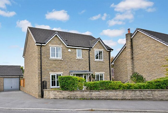 4 Bedroom Detached House For Sale In Queensway, Guiseley, Leeds, LS20
