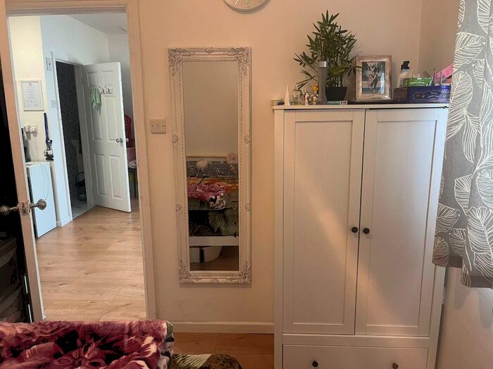 Studio To Rent In Burrington Road, Quinton, Birmingham, B32