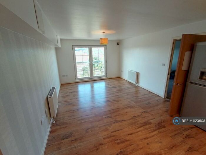 2 Bedroom Flat To Rent In Edinburgh Road, Glasgow, G33