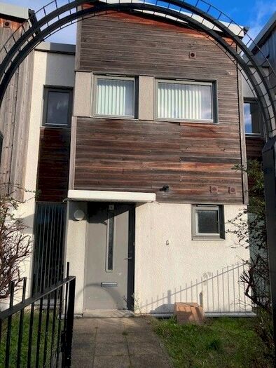 2 Bedroom Semi-Detached House To Rent In Elliott Road, Gateshead, NE10