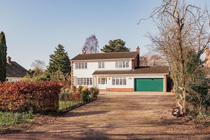 4 Bedroom Detached House For Sale In Spacious Detached Home In Thompson, IP24