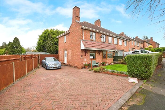 4 Bedroom End Of Terrace House For Sale In Folliott Road, Birmingham, B33