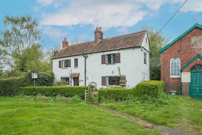 3 Bedroom Detached House For Sale In The Green, Marston, Devizes, SN10