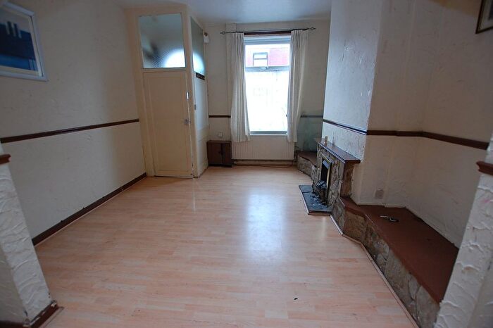 2 Bedroom Terraced House For Sale In Canterbury Street, Ashton-Under-Lyne, Greater Manchester, OL6