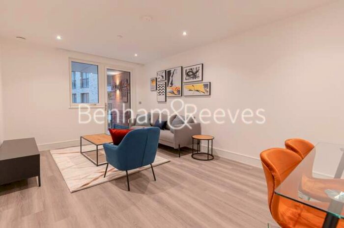 2 Bedroom Apartment To Rent In Healum Avenue, Southall, UB2